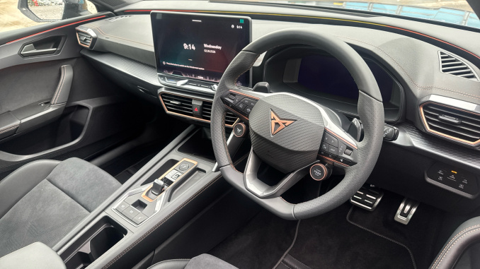 CUPRA Leon 1.5 eTSI 150 V2 5dr DSG [18Inch  alloy] Petrol Hatchback - Image 6